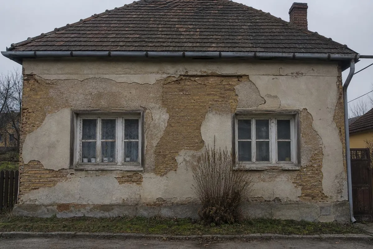 Ungedämmte Fassade → saniert – vorher